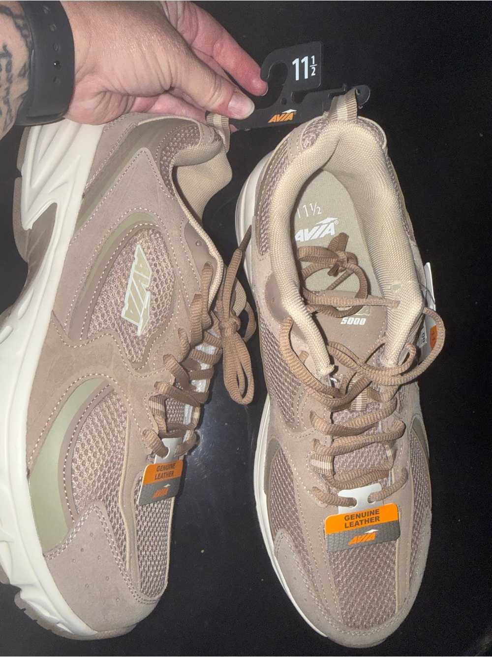 5000 Tan & Cream Athletic Sneakers